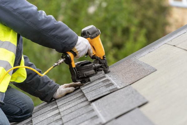 Professional Shingles Installation
